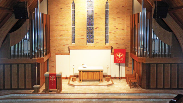 711×400-Worship-Luther-Prep-Watertown-Wisconsin