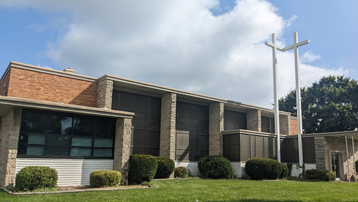 711×400 – Our Savior Exterior 2